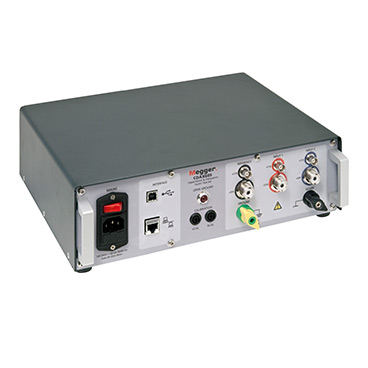 CDAX 605 - Medidor de capacidad y factor de disipación 